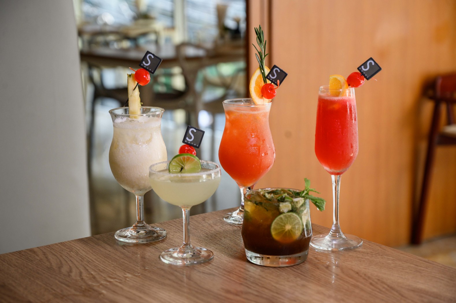 The Terrace Bar at S15 Sukhumvit Hotel Beer & Wine Buffet (Free Flow Drink 2 Hours)