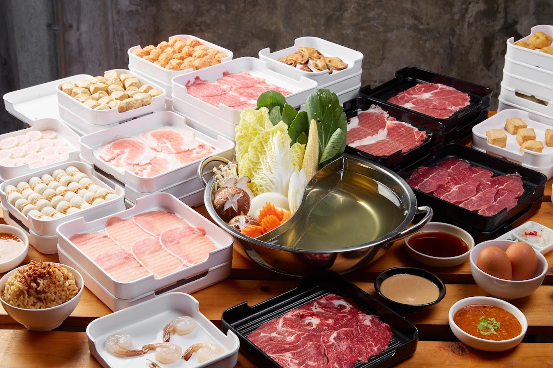 Flourist Shabu House And Cafe All You Can Eat & Choose 2 Premium Menus with Free Flow Drink (90 Mins)