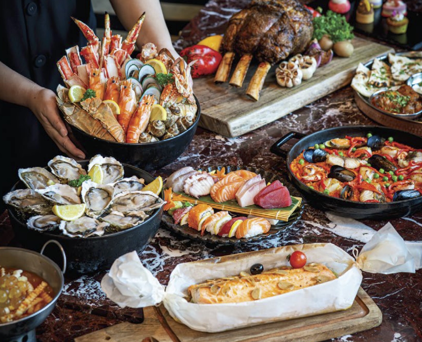Flavors at Renaissance Bangkok WOK THIS WAY International Seafood Buffet with Free Flow Beer & Soft Drink (Thursday - Sunday)