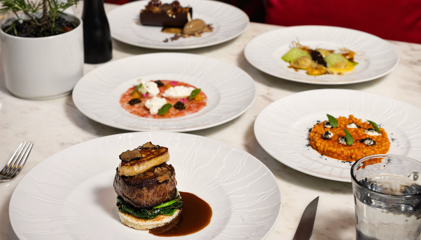 Viu The St. Regis Bangkok All You Can eat with Free-flow Local Beer, Soft Drink and Water [6pm & 7.30pm]