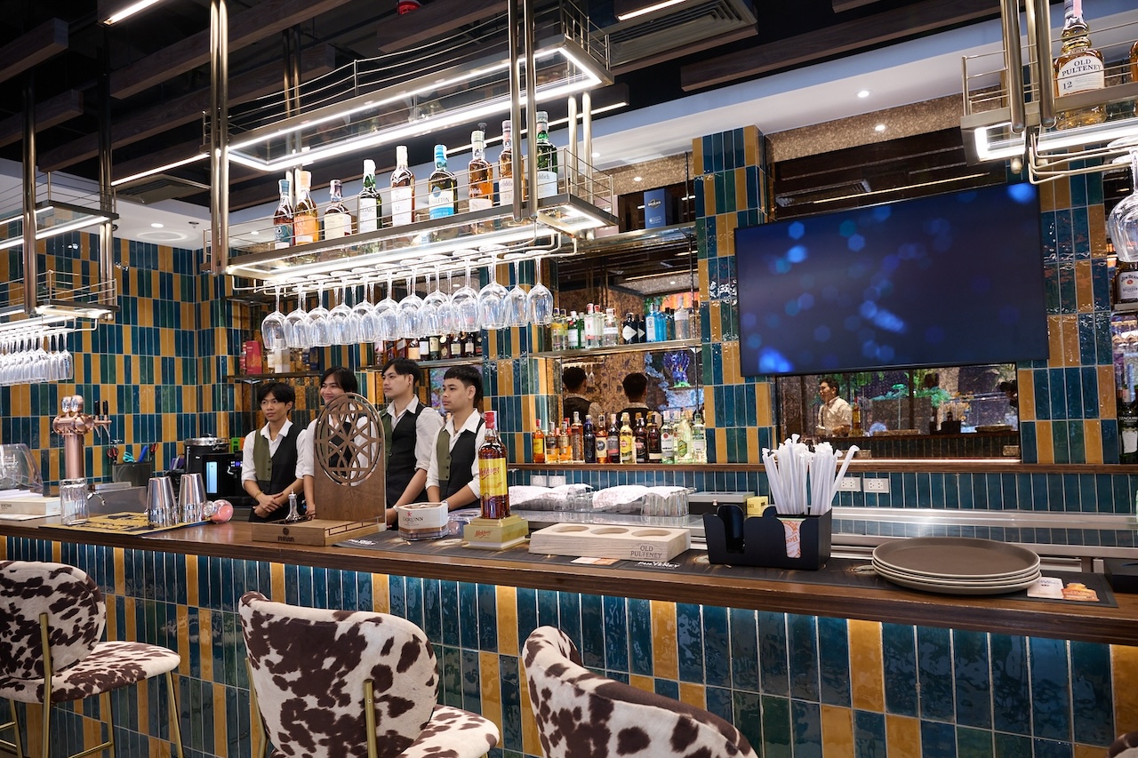 Hyde & Seek One Bangkok New: All You Can Eat with Free Flow Drink (Sat-Sun)
