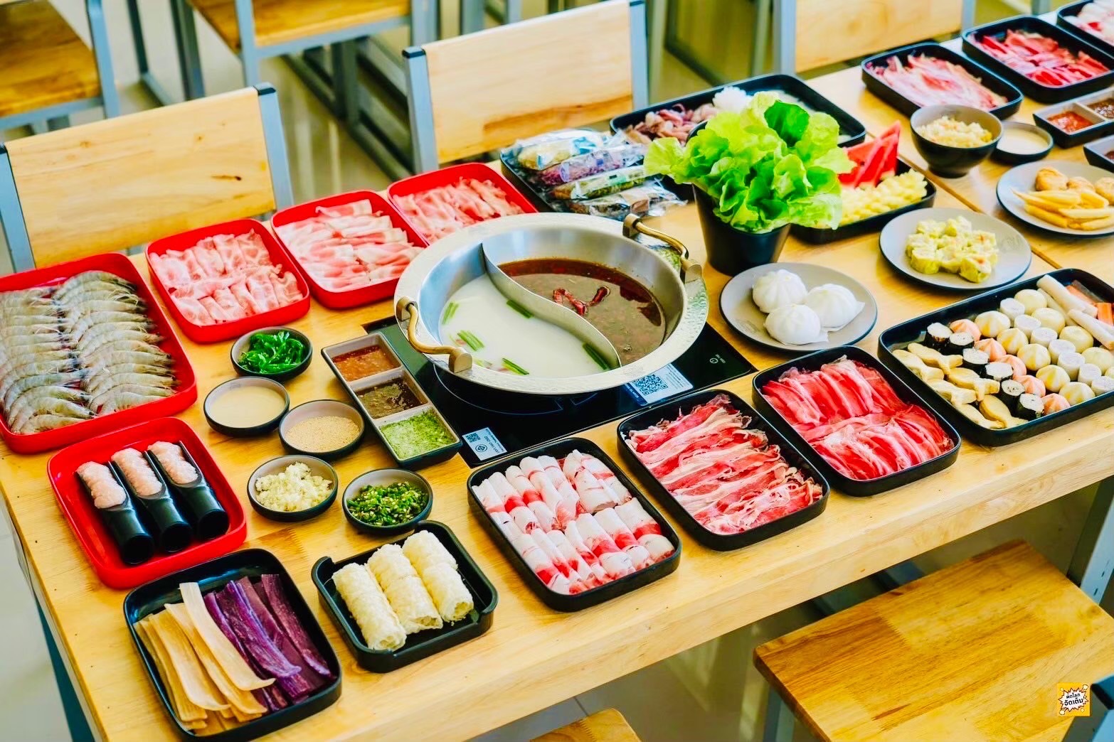 East & West Bangsaen (Chonburi) Gold Buffet