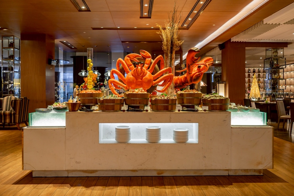 27 Bites Brasserie at Radisson Blu Plaza Bangkok Seafood Buffet “The River Prawns Edition” (Every Friday)