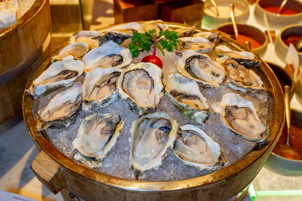 27 Bites Brasserie at Radisson Blu Plaza Bangkok All You Can Eat Seafood Buffet “Crabs Edition” (Every Friday)