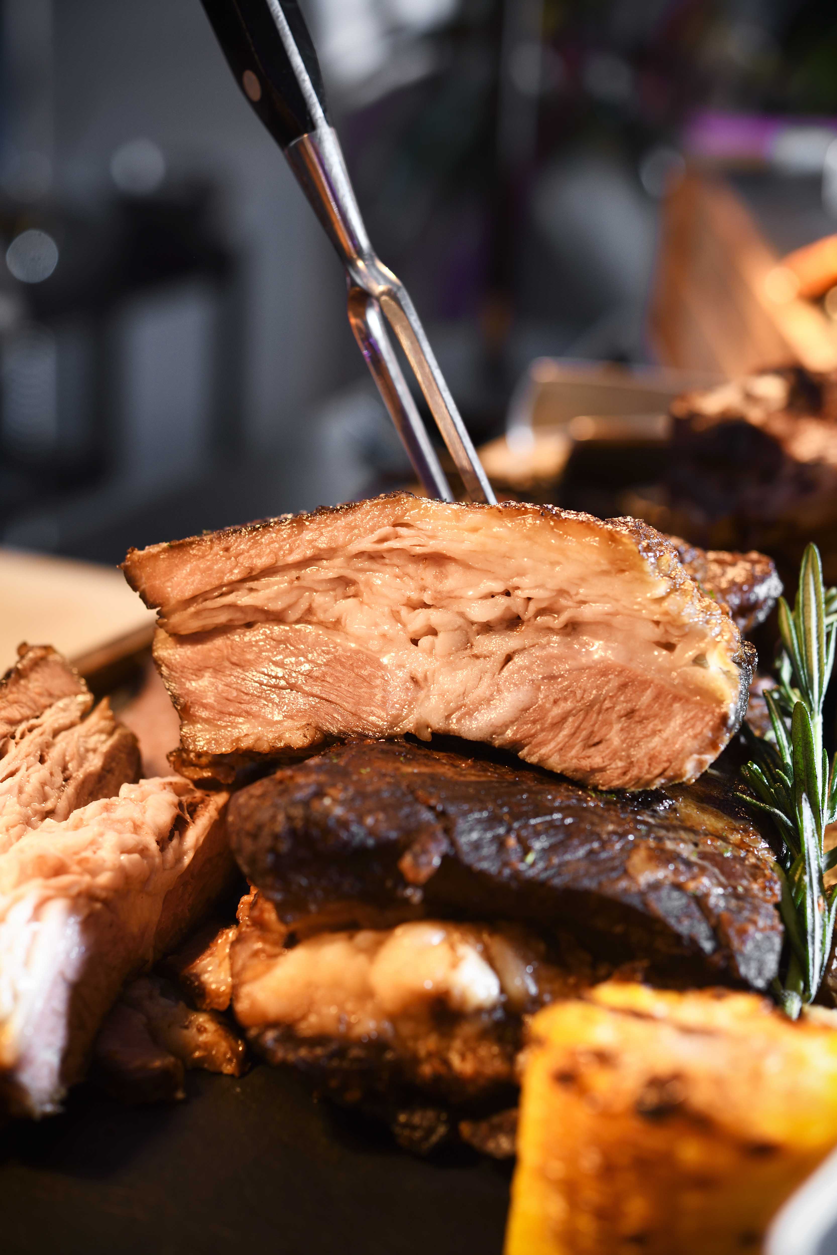 Moxy Bar & Restaurant At Moxy Bangkok Ratchaprasong Moxy Backyard BBQ (Fri-Sat)