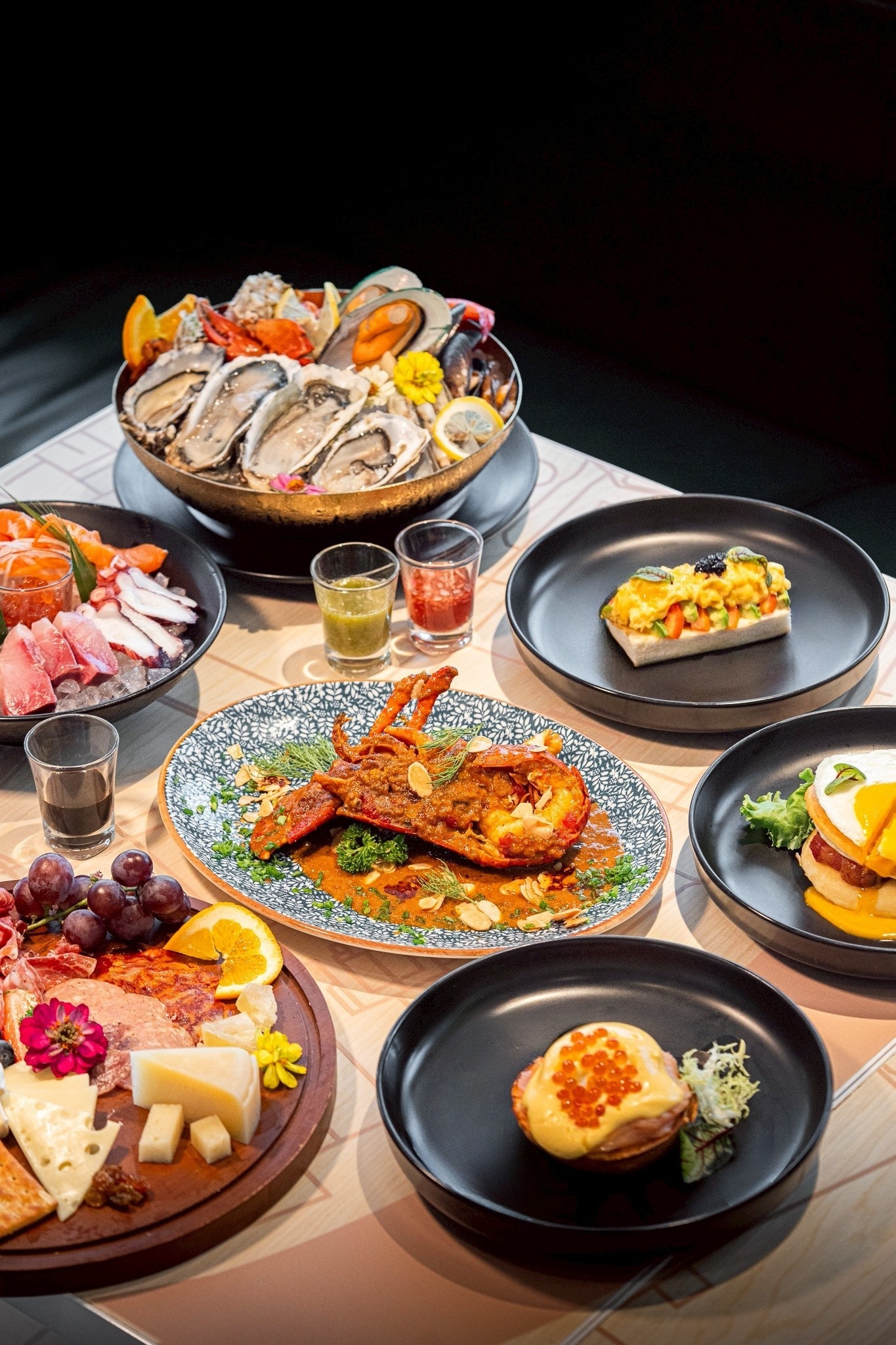 The Kites Eatery at INNSiDE by Meliá Bangkok Sukhumvit Special Saturday Brunch (Sat) (12:00-15:00)
