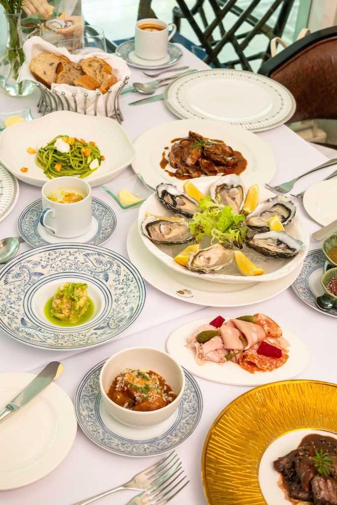 Brasserie 9 Bleu Blanc Sunday Brunch By "CHEF HERVE FRRARD"