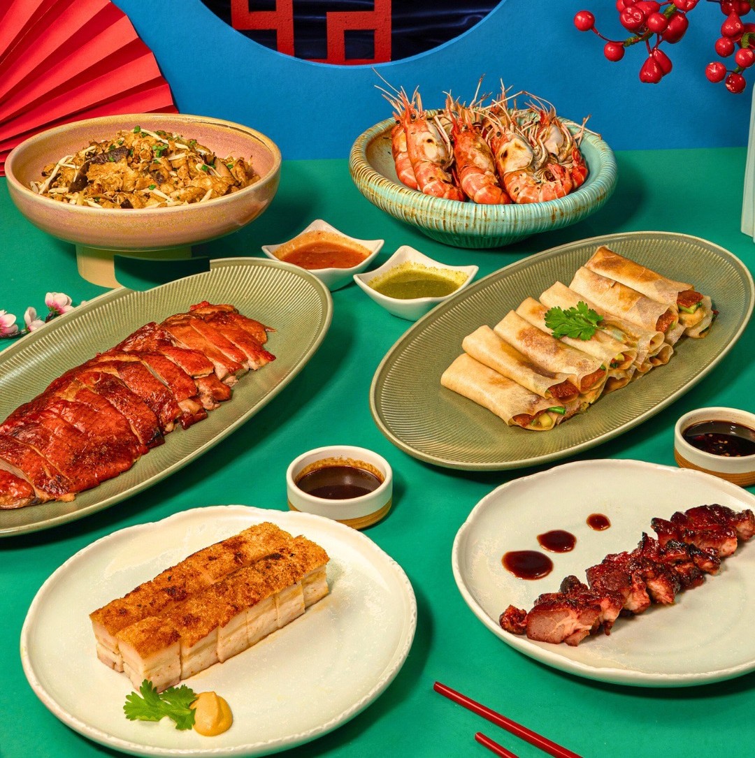 The Square at Novotel Bangkok Siam Square  Standard Chinese Buffet with Free Flow Water (Sat & Sun: Lunch 12.00-14.30 hrs + Fri-Sun: Dinner 17.30-22.00 hrs)