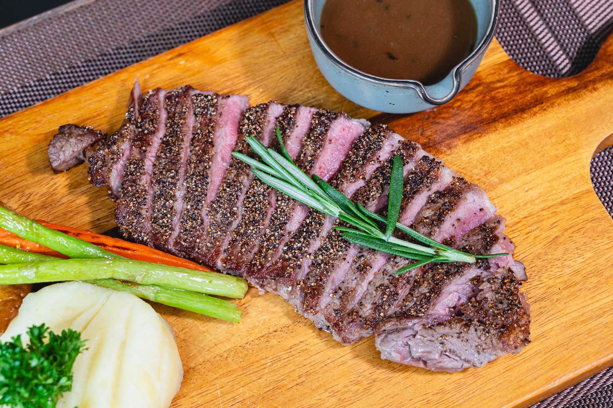 Beef Express Bangna Unlimited Steak Buffet (Special Price)