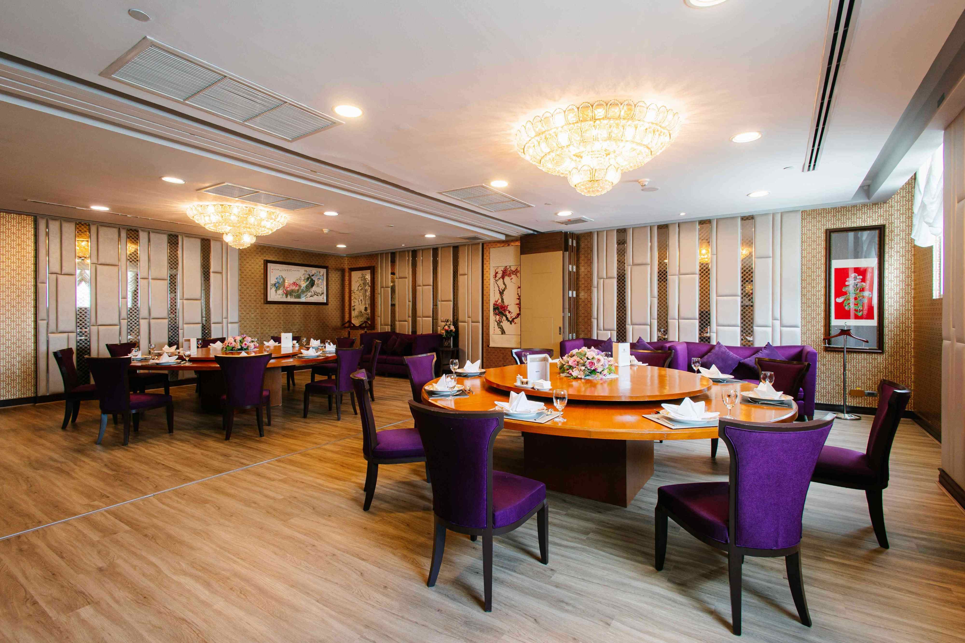 เดอะ มัลเบอร์รี่ ไชนีส คูซีน เดอะ เบอร์เคลีย์ โฮเต็ล   NEW: Group Dining Dim Sum Buffet with Free Flow Tea (Minimum of 30 Persons)