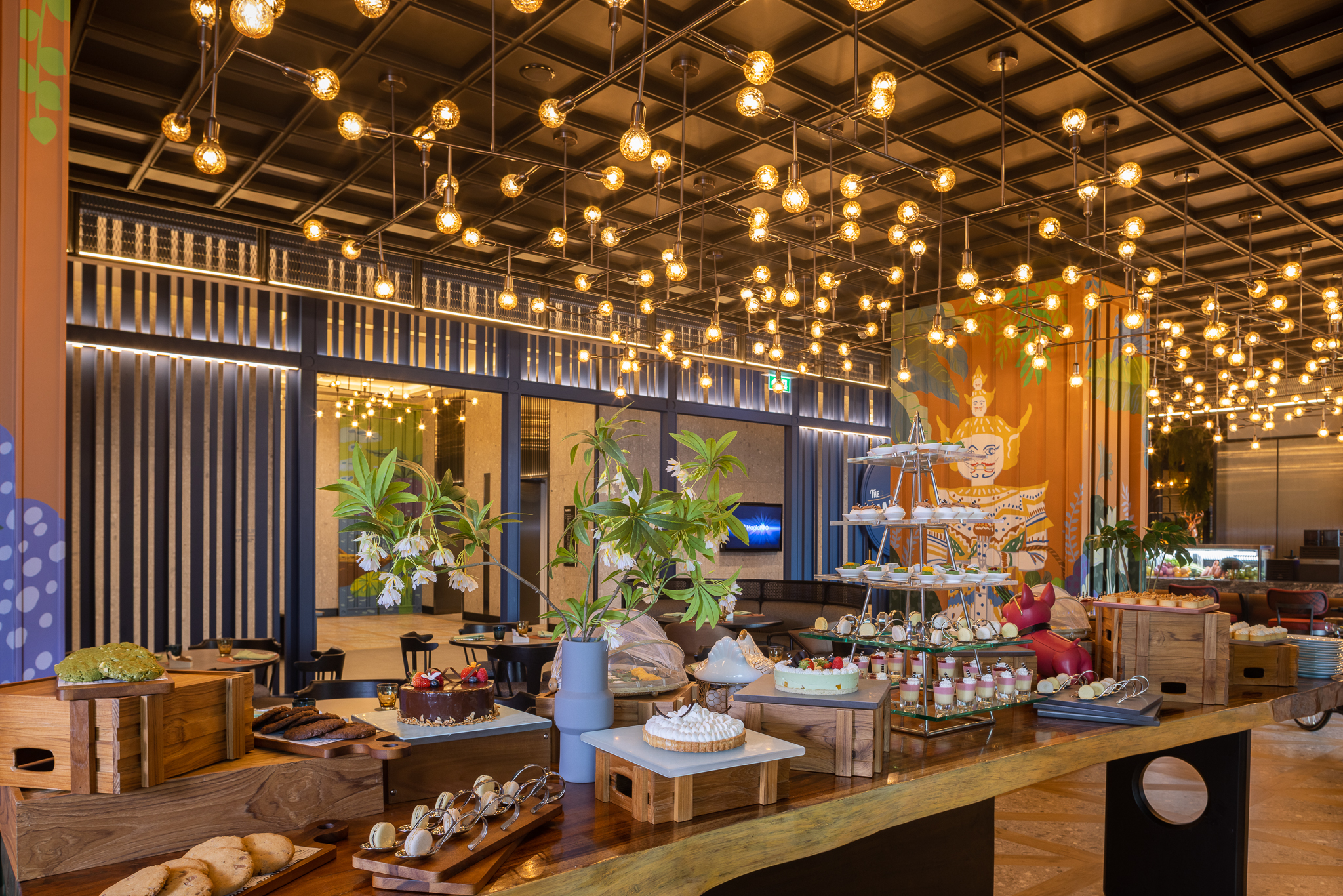 The Market@5 At Eastin Grand Phayathai Hotel Bangkok 30% Off: International Saturday Dinner Buffet [Sat 20.00]