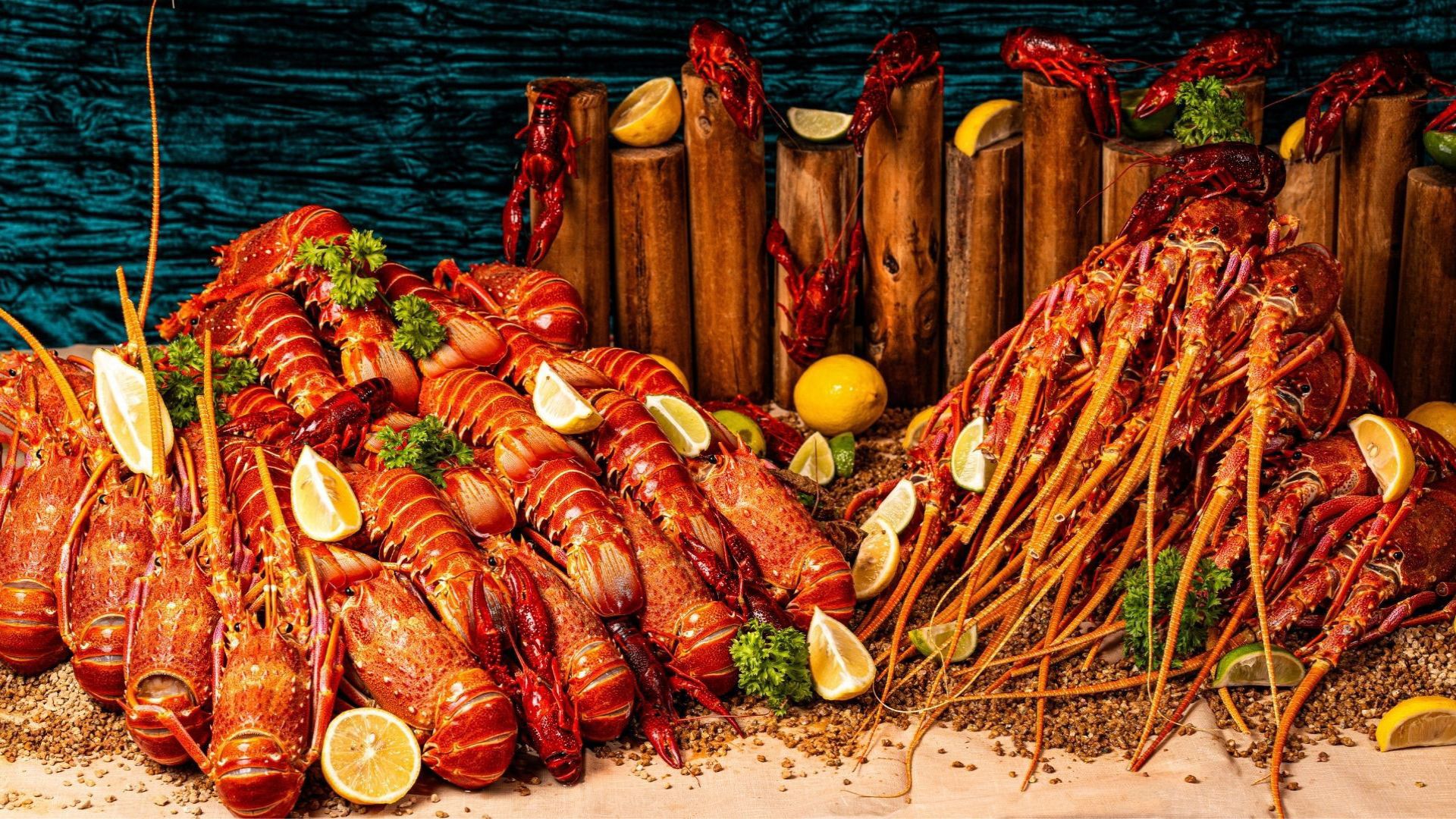 Food Exchange At Mercure on Stevens Special Price 20% Off | Lobstermania – Exclusive Saturday Dinner, (6-9 pm).