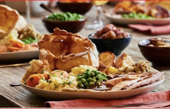 The Deck Bangkok Saturday Roast Buffet + Free Flow Drinks