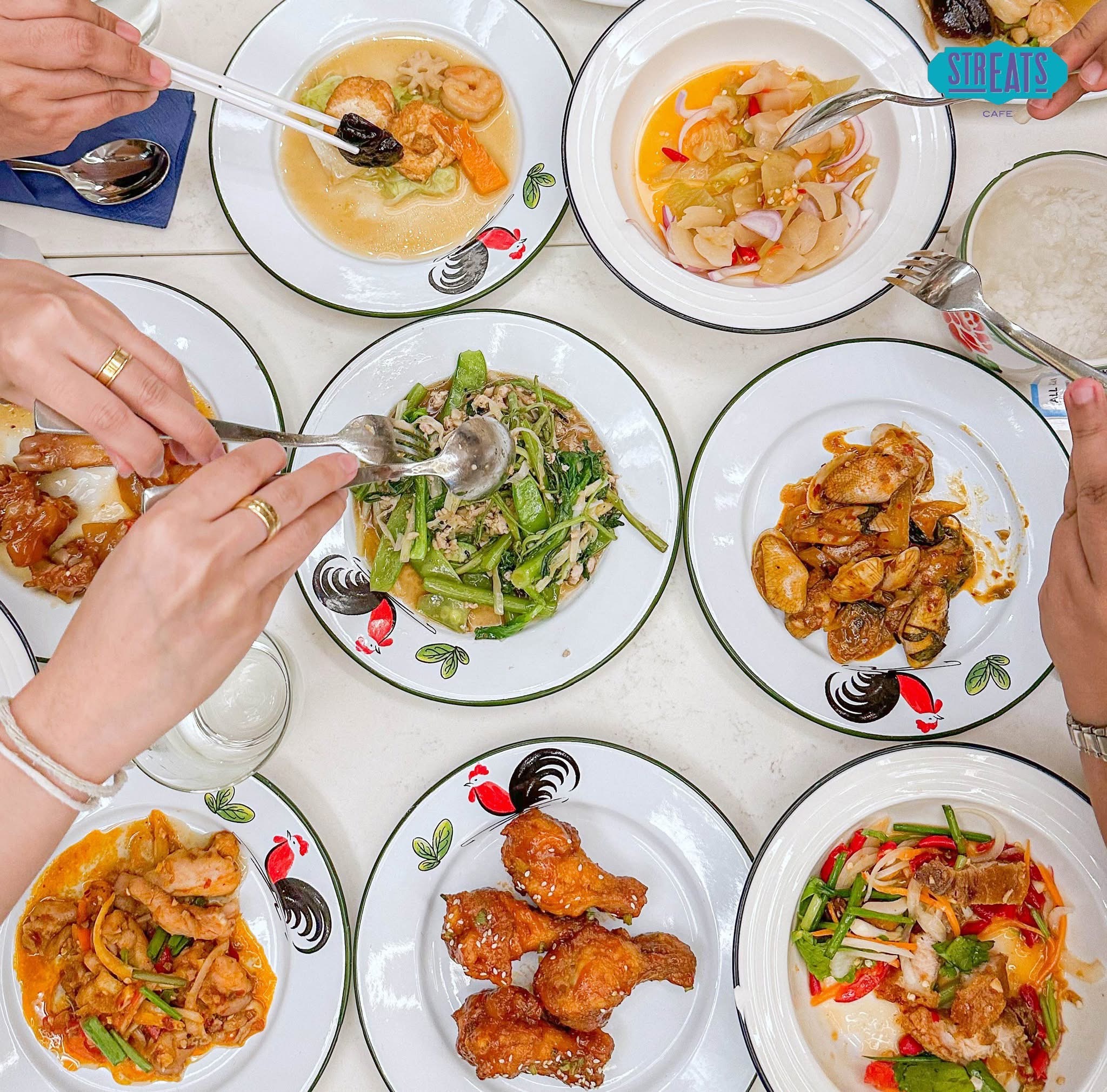 Streats Cafe at ibis Styles Bangkok Ratchada Boiled Rice Buffet with Free Flow Soft Drink
