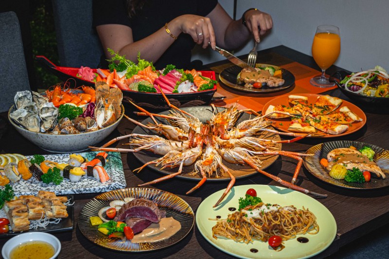 วันรัชดา โรงแรมอวานี รัชดา New: Sunday Social Brunch Buffet with Free Flow Beverages & Gin & Cocktail