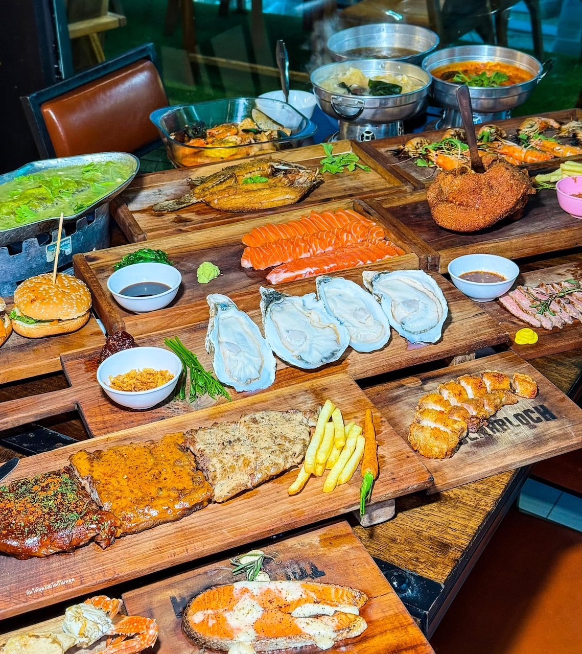 Tolmablock Premium Buffet & A la carte With Free Flow Soft Drinks for 2 Hours
