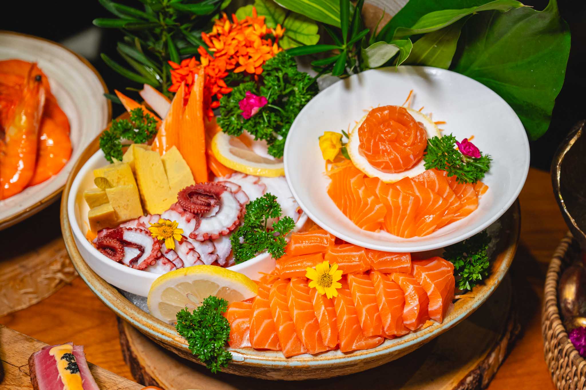 THE Map Mestyle Museum Hotel Seafood Buffet & Select 3 Special Dishes Menu with Free Flow Soft Drink (Fri-Sun)