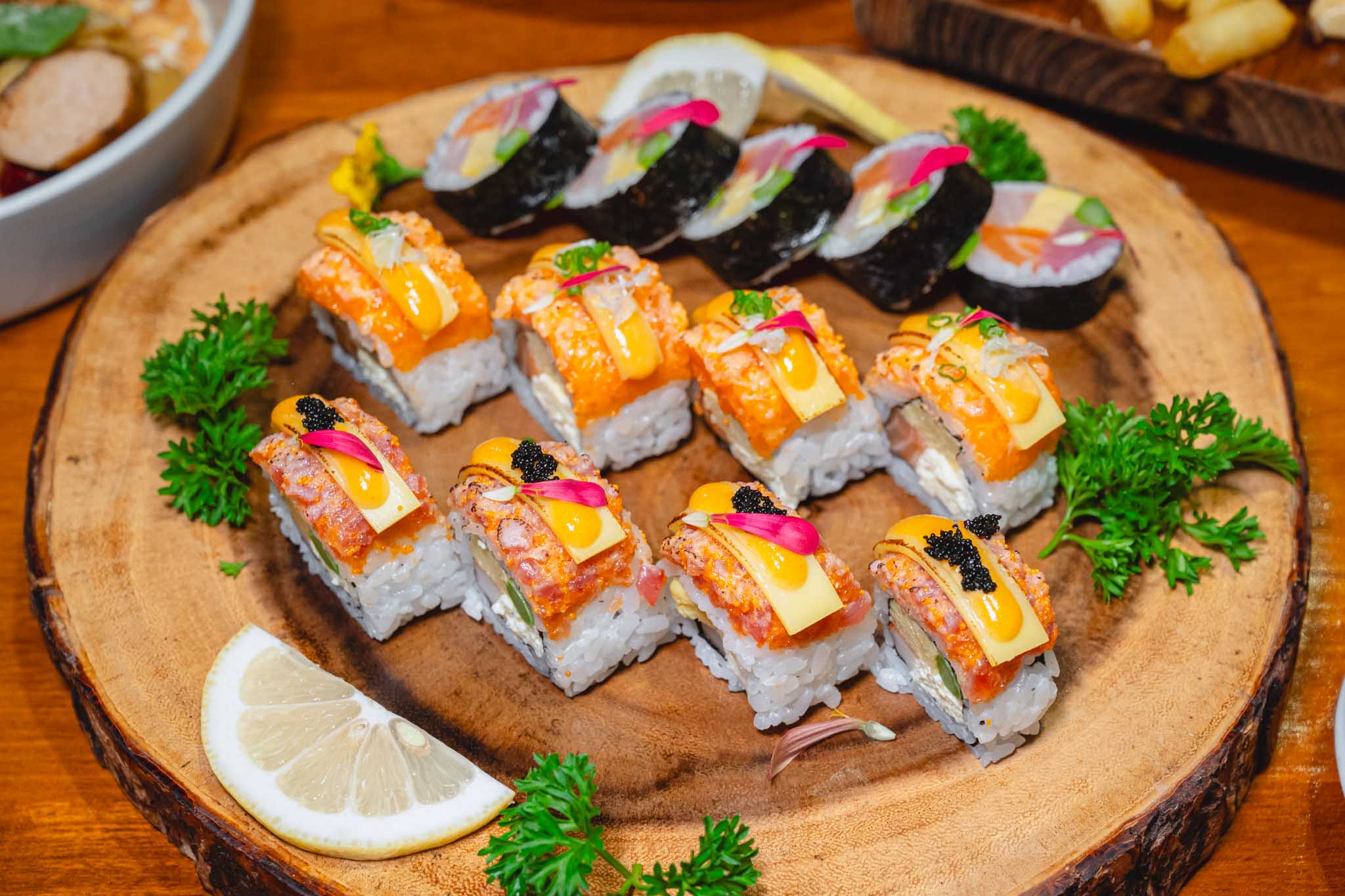 เดอะ แมป มีสไตล์ มิวเซียม โฮเต็ล NEW: Lunch Buffet with Free Flow Soft Drinks [Sat-Sun]