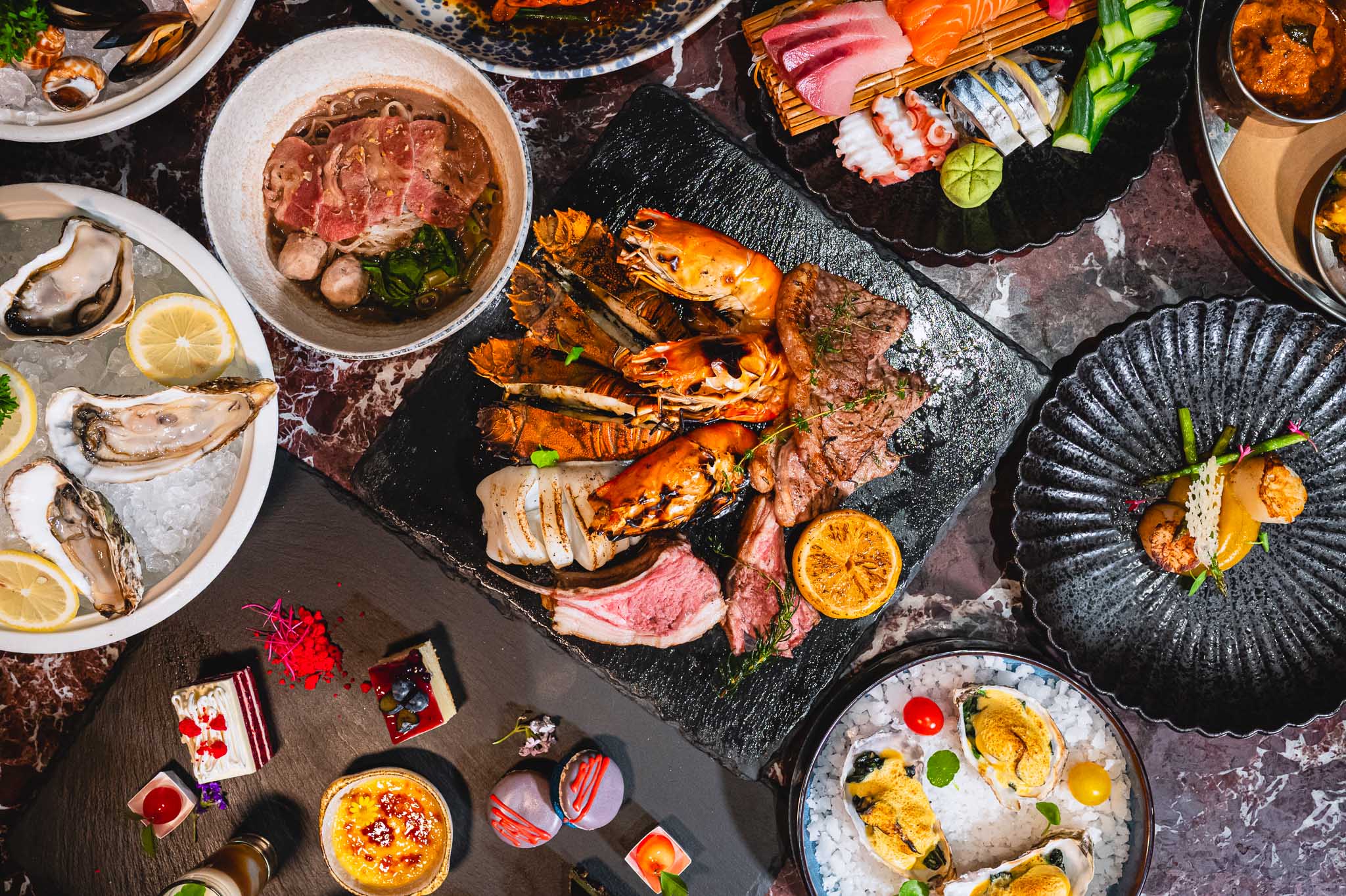 เฟลเวอร์ส โรงแรมเรเนซองส์ กรุงเทพฯ [Thurs.-Sun.] Seafood Buffet with Free Flow Soft Drinks (6PM - 8.30PM)