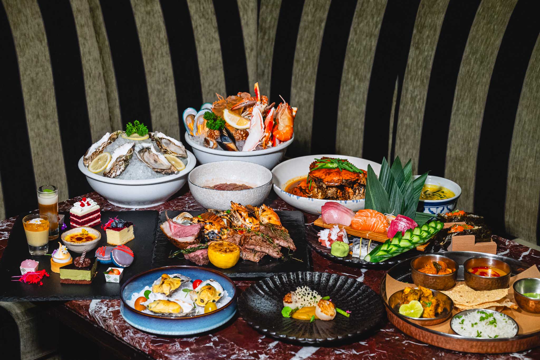 เฟลเวอร์ส โรงแรมเรเนซองส์ กรุงเทพฯ [Thurs.-Sun.] Seafood Buffet with Free Flow Soft Drinks & 2hrs Beer (6PM - 8PM)