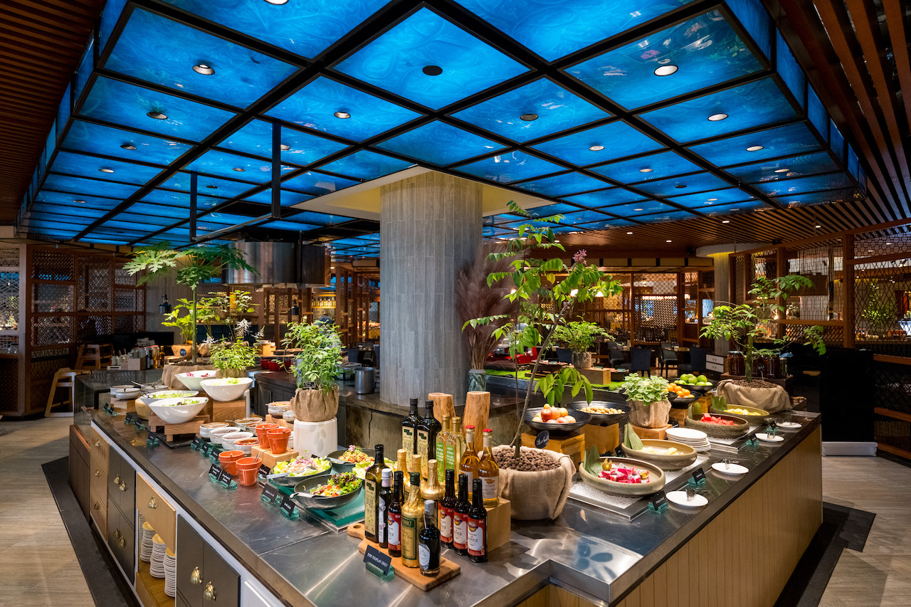 Edge at Pan Pacific Hotel Singapore Festive Weekday Lunch Buffet (Mon-Fri)