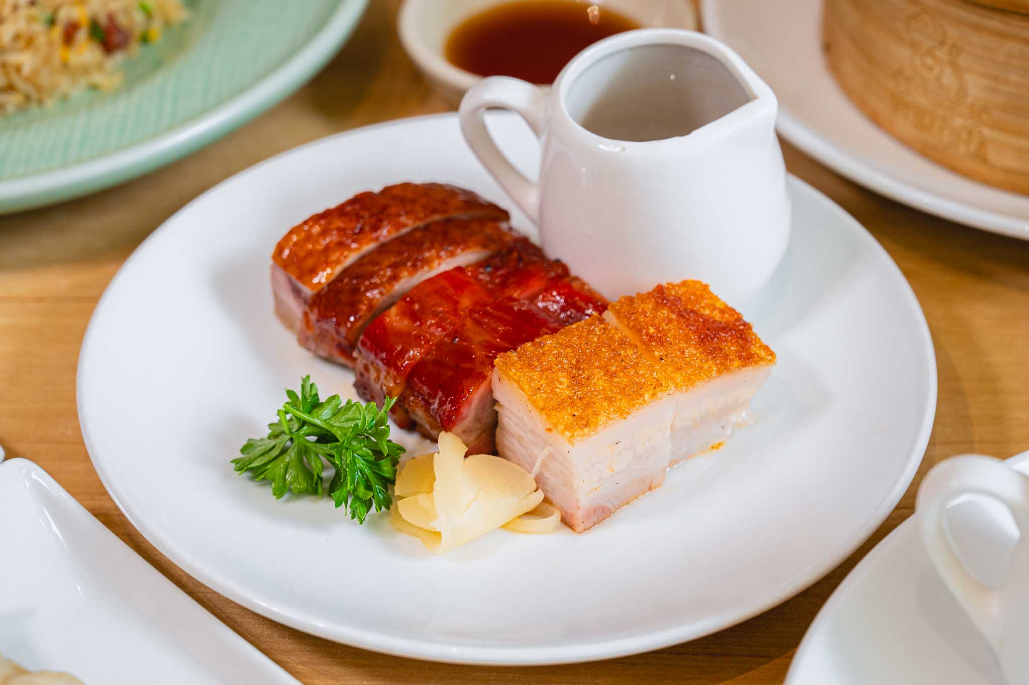 Yumcha Teahouse Empire Tower โต๊ะเฮฮา ติ่มซำบุพเฟ่ต์