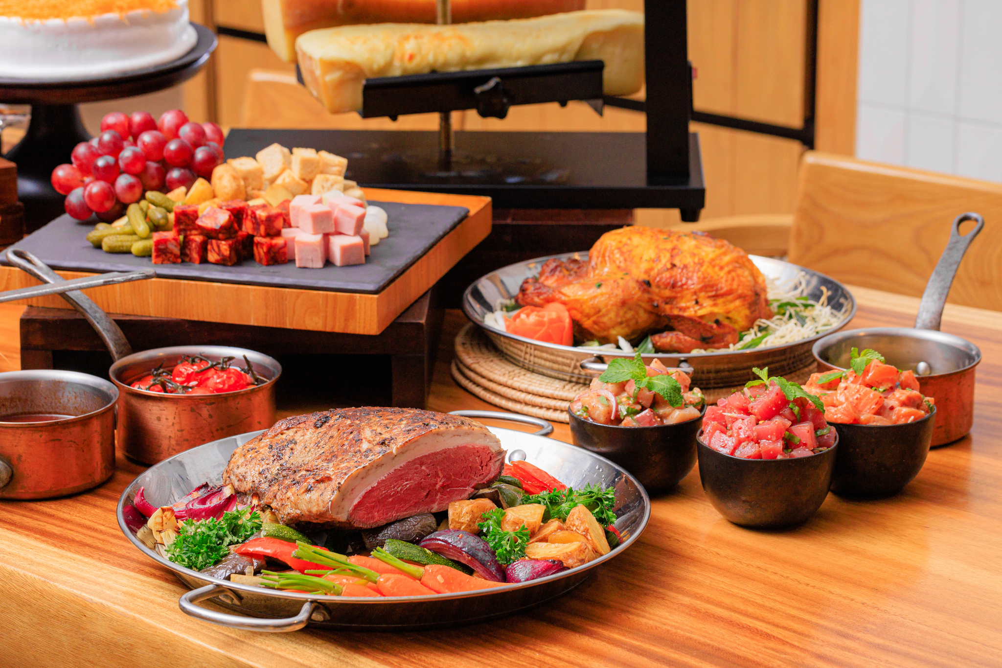 Laanna Kitchen Restaurant at Meliá Hotel (Chiang Mai) Thanks God it’s Friday Buﬀet 