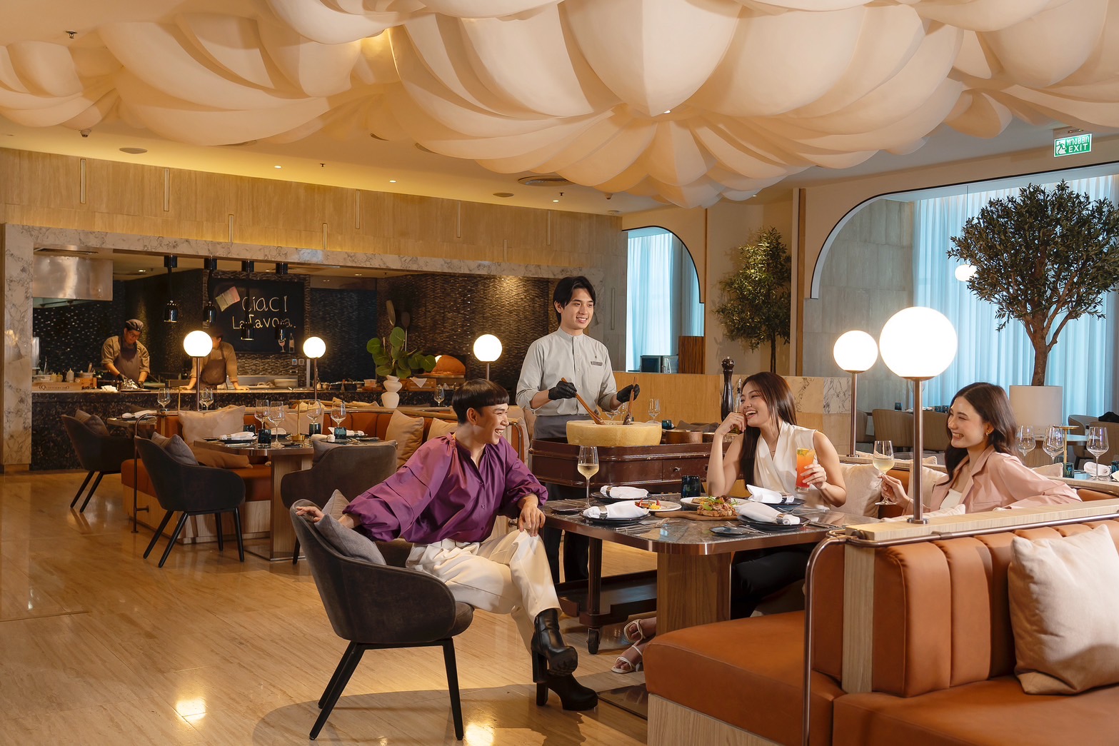 La Tavola Renaissance Bangkok Premium Buffet With Free Flow Drinks