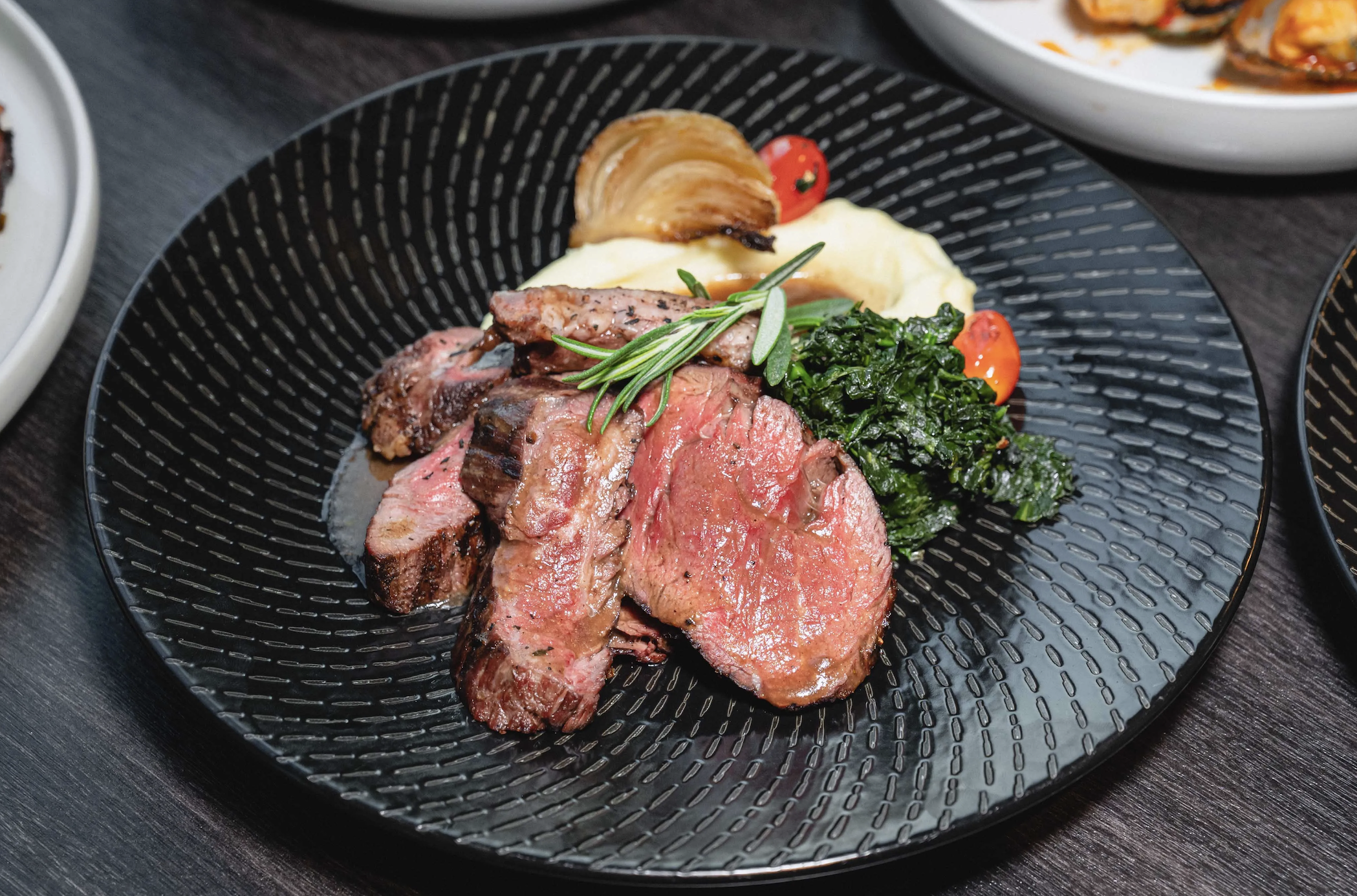 Stock.Room at Kimpton Maa-Lai Bangkok (Sun-Thu) Stock.Room Sea+Land Dinner Buffet  (Sat 20 Dec - 4 Jan 2026)