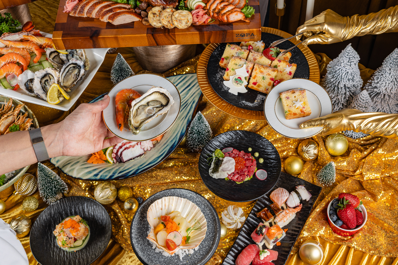 Spectrum Rooftop at Hyatt Regency Bangkok Sukhumvit Golden Hour: Christmas Day Brunch Seafood Buffet (December 25th, 2025)