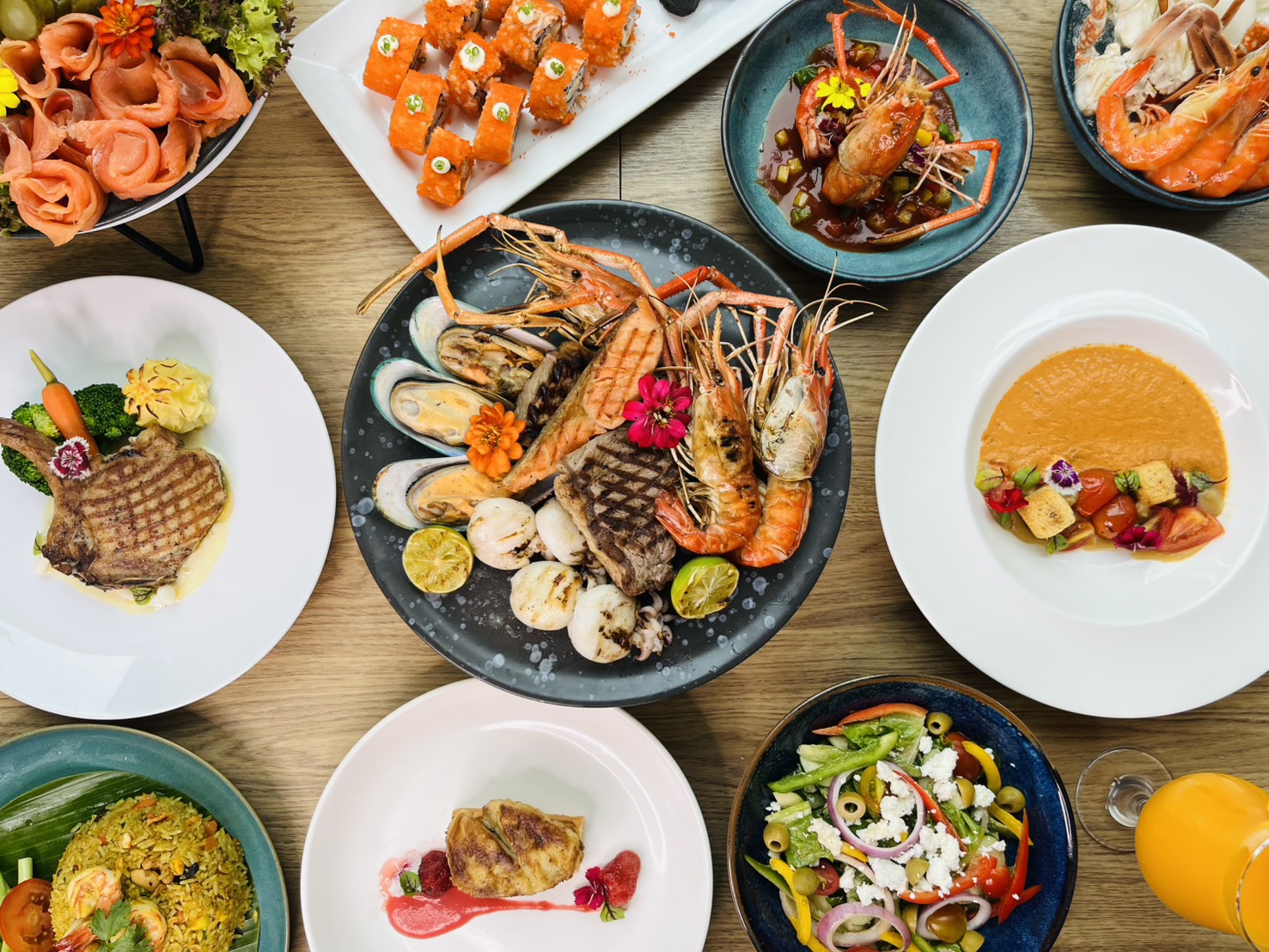 Mezzanine Cafe S15 Sukhumvit Hotel International Lunch Buffet with Free Flow Soft Drink