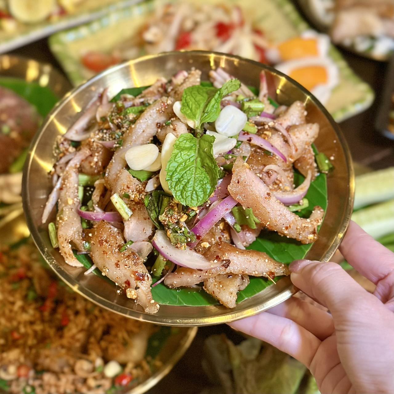 Hooligan by Apache Special Sun, Tue-Thu l Exclusive Buffet with Free Flow Beer and Soft drinks 