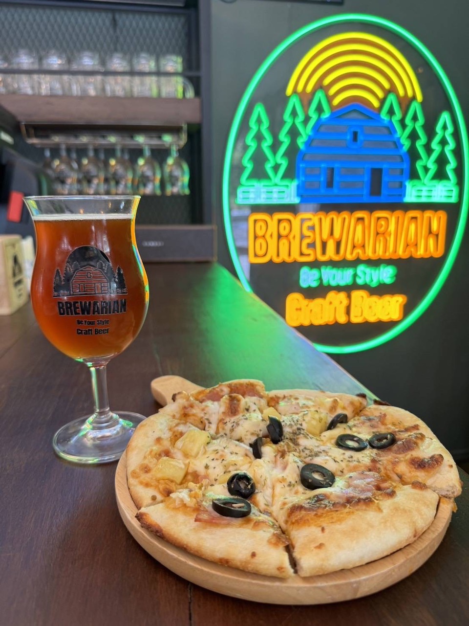 Brewarian Standard Buffet With Free Flow Soft Drinks