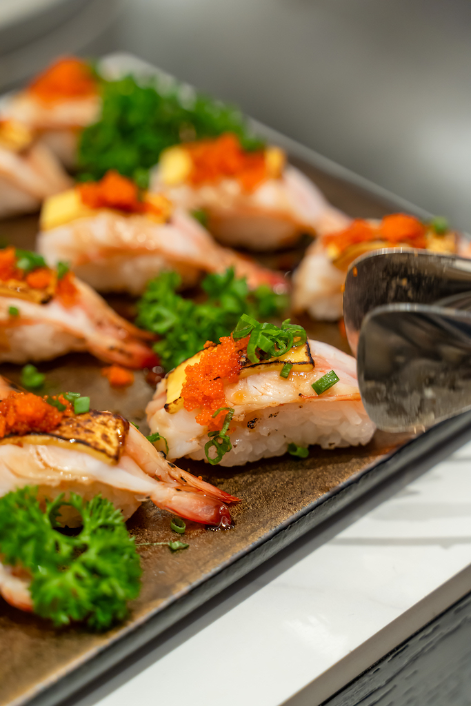 เดอะ การ์เด้น แอท แกรนด์ เซ็นเตอร์ พอยต์ เพรสทีจ แบงค็อก Sea & Land Dinner Buffet (12 Dec 2025 - 31 Jan 2026) 