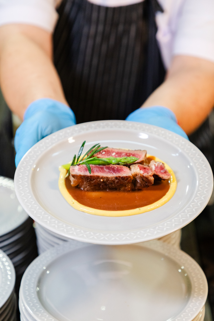 เดอะ การ์เด้น แอท แกรนด์ เซ็นเตอร์ พอยต์ เพรสทีจ แบงค็อก Sea & Land Dinner Buffet l New Year's Eve (31 Dec 2025)