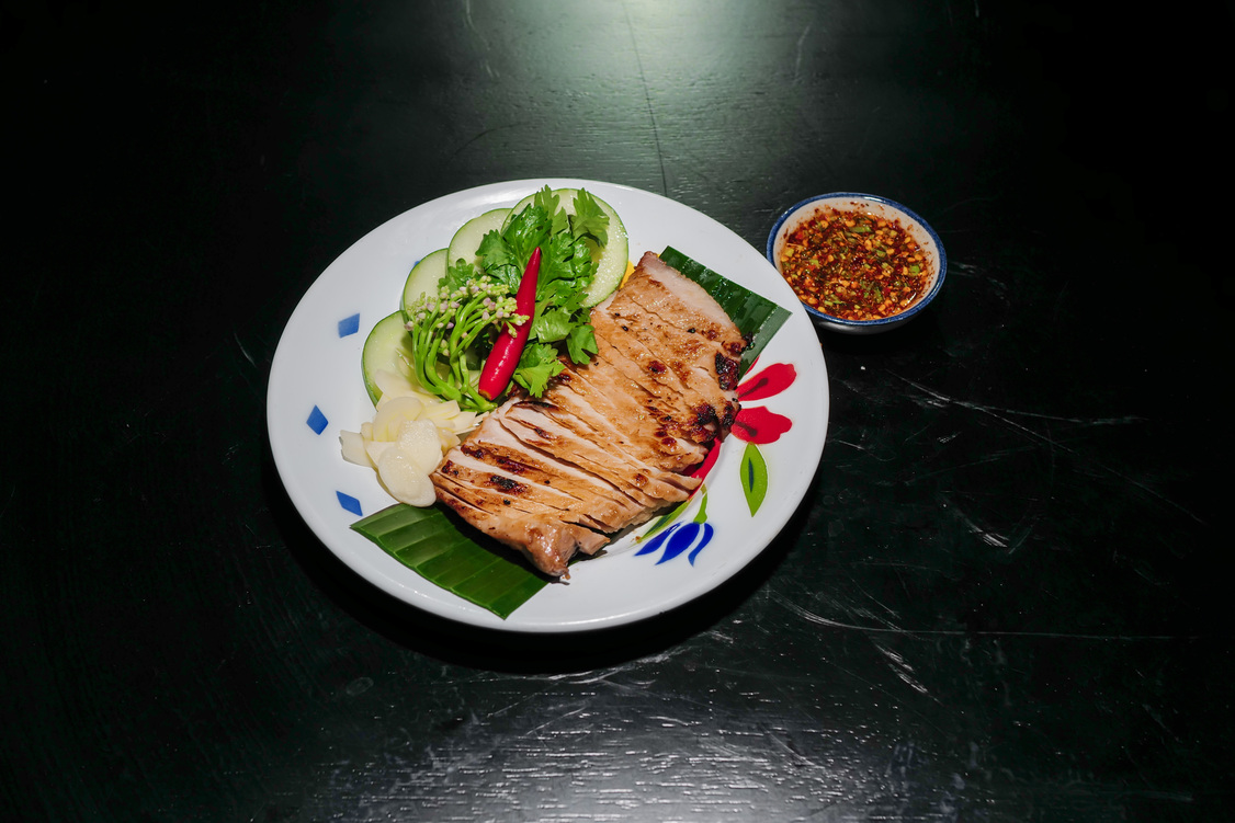 Tai Thun Tuek Bar and Restaurant Set for 1 Person + Free Flow Beer (90 Mins.)