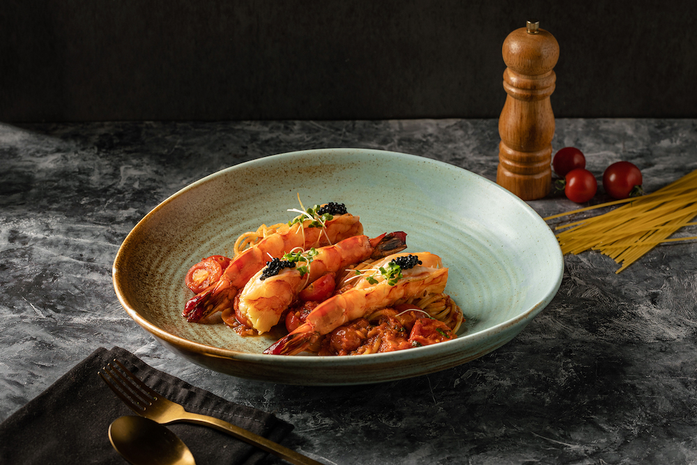 เวอร์ทิโก้ทู โรงแรมบันยันทรี 5 Dishes with 1 Bottle of Wine OR 4 Glasses of Cocktail for 2 People