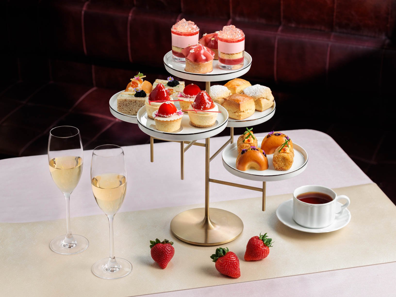 Republic Bar and Lounge At The Ritz-Carlton, Millenia Singapore Strawberry Afternoon Tea 