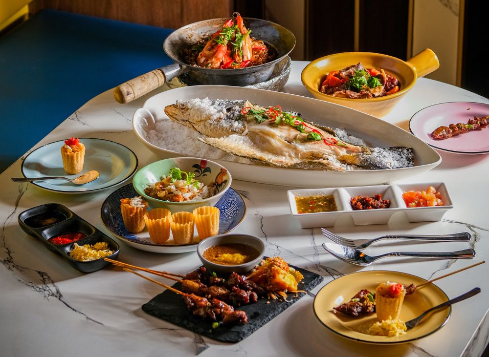 Enjoy Eating House and Bar Sharing Set for 3 People