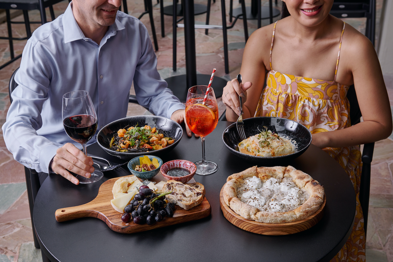 Dolcetto at Conrad Singapore Orchard Sip & Dine for 2 People