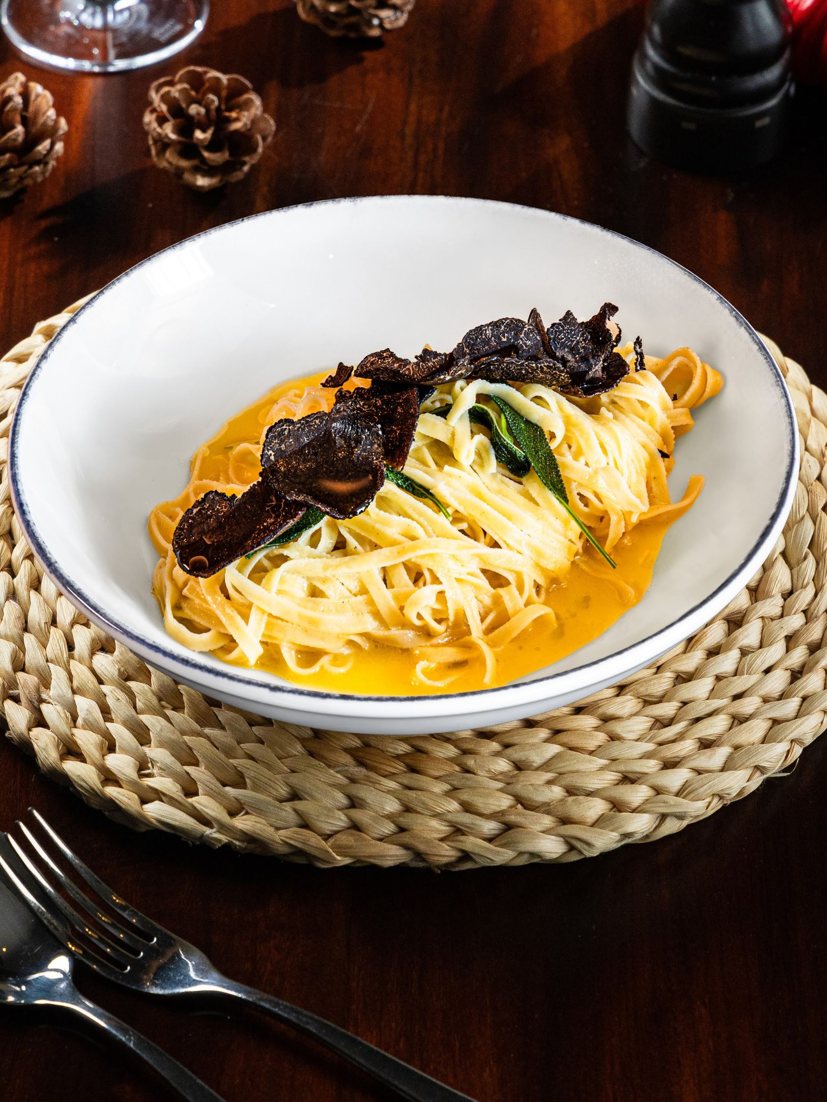 เบลล่า เซร่า โรงแรมโซฟิเทล สุขุมวิท Sharing Set for 2 People (Dinner Set)