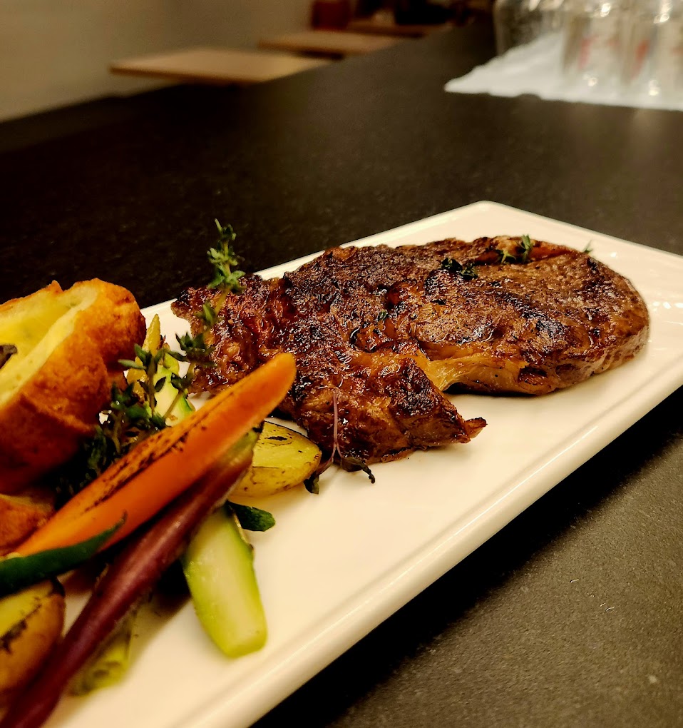 Bone Apple Tea Bistro  Sharing Set for 3 people