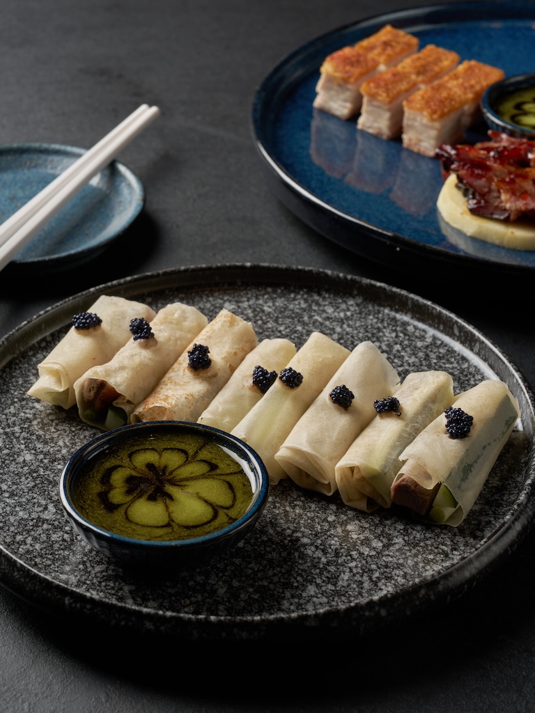 Yào Rooftop Bar Bangkok Marriott Hotel The Surawongse 3 Dishes with 6 Drinks for 2 People