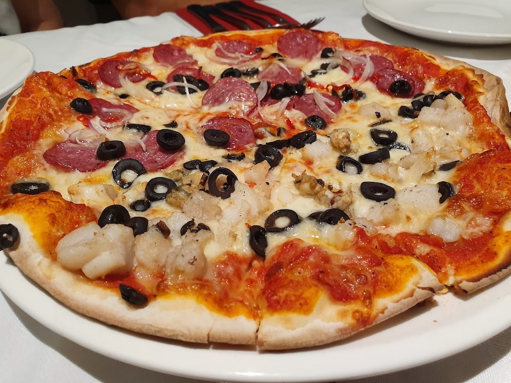 Madrinaa Italiano Sharing Set for 4 People 
