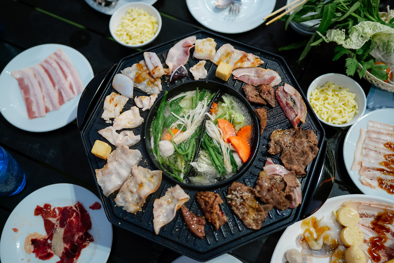 @T Terrace Restaurant (Prachuap Khiri Khan) Sharing Set for 3 People + Mookata