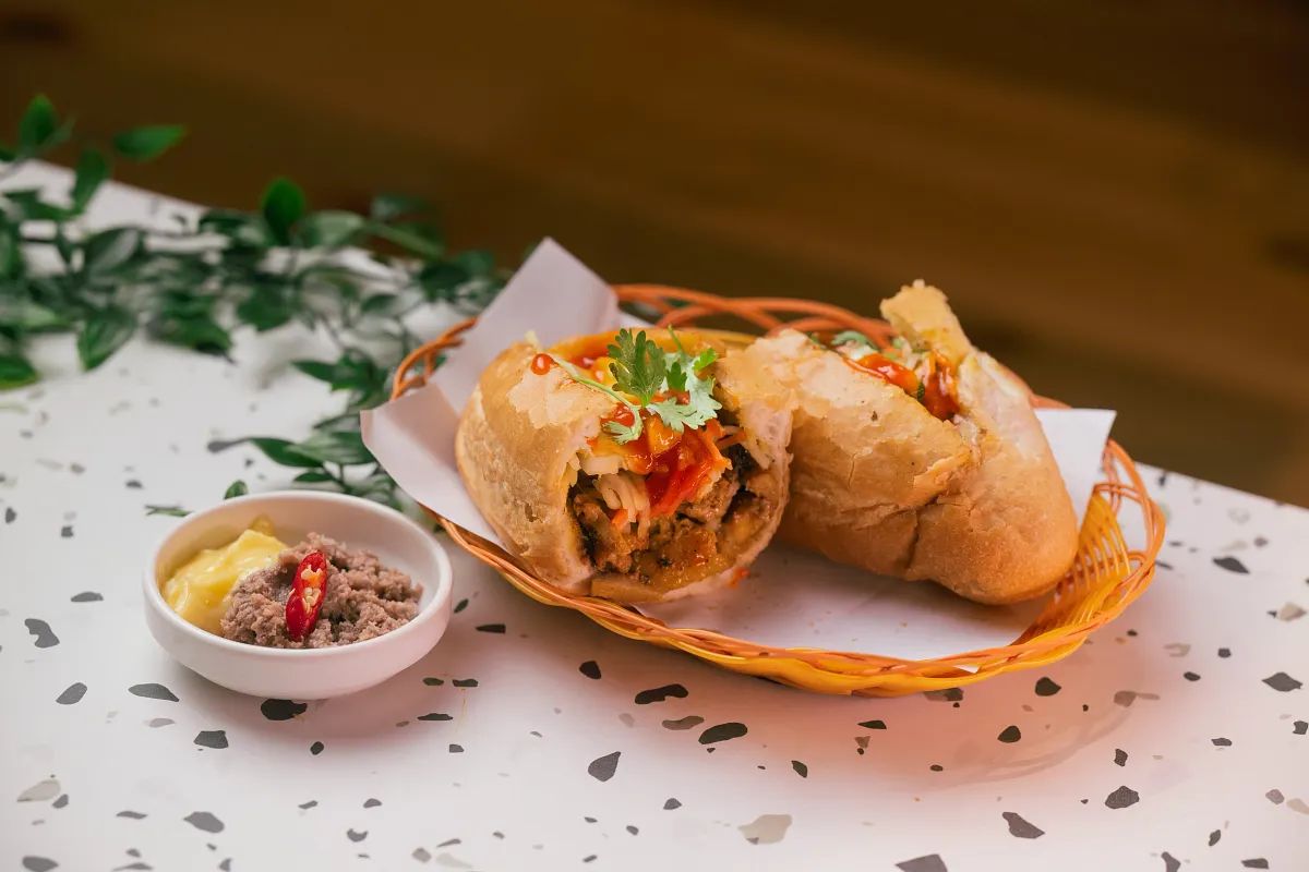 Yenney Lunch Set for 2 People