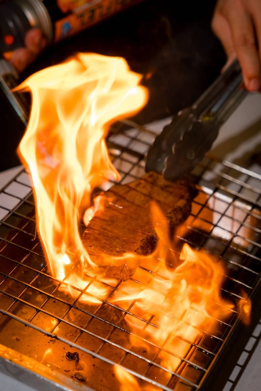 Chef Chai Fire on Beef Eco Individual Set