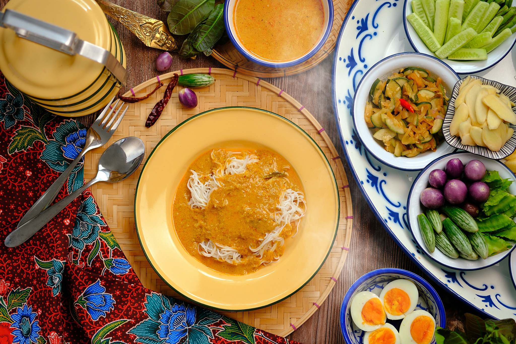 Khanom Jeen Phuket Baan A-Ma Sharing Set for 4 People