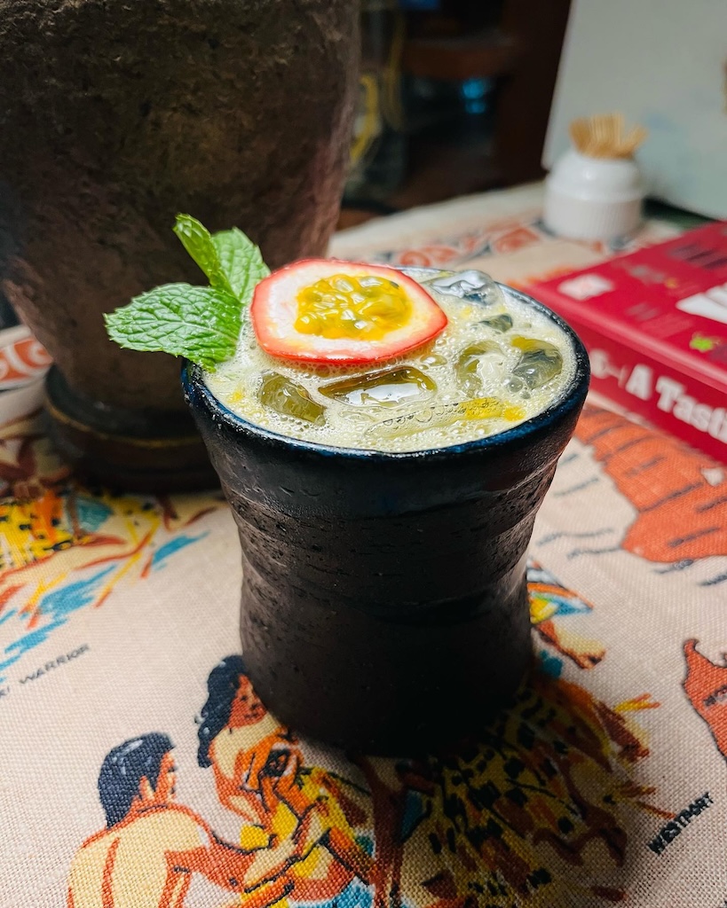 Mad Moa Asok Sip & Dine for 2 people