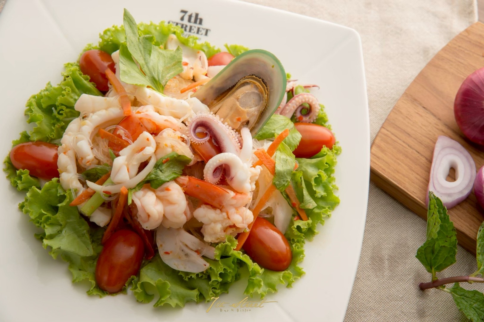 7th Street Bar & Bistro Mega Bangna Sharing Set for 2 People